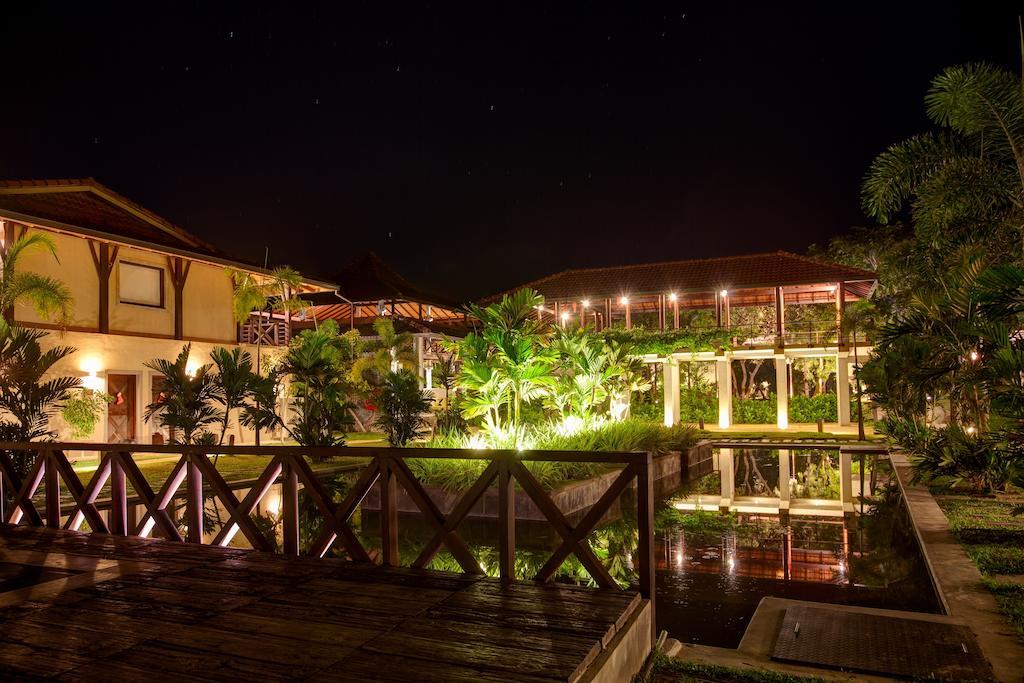 Ranna 212 Beach Resort Kahandamodara 外观 照片
