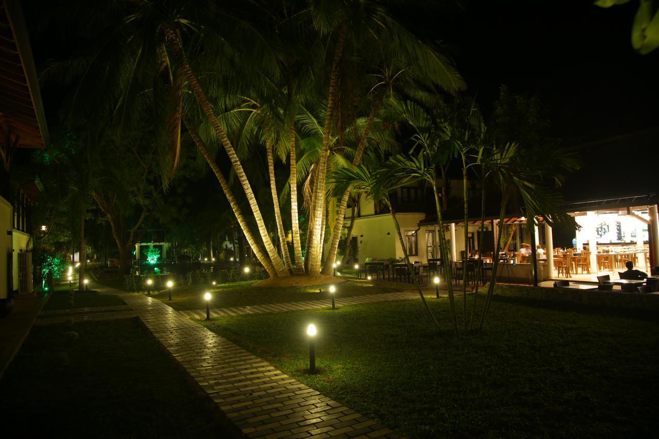 Ranna 212 Beach Resort Kahandamodara 外观 照片