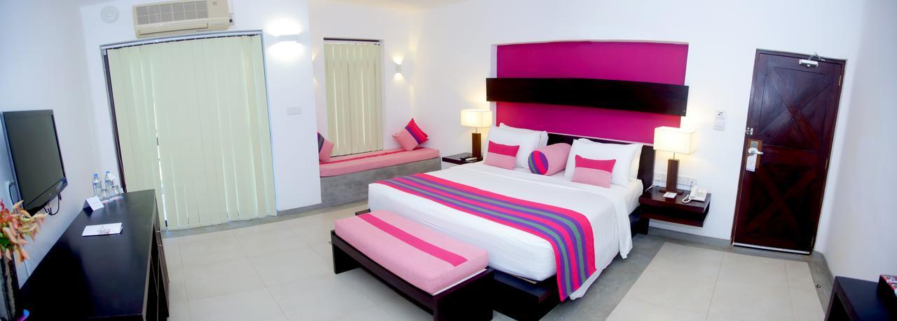 Ranna 212 Beach Resort Kahandamodara 外观 照片