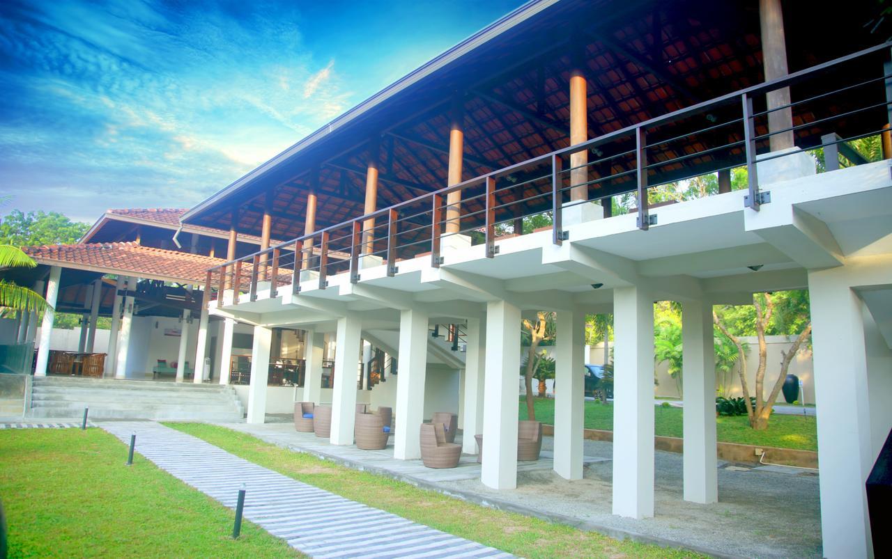 Ranna 212 Beach Resort Kahandamodara 外观 照片