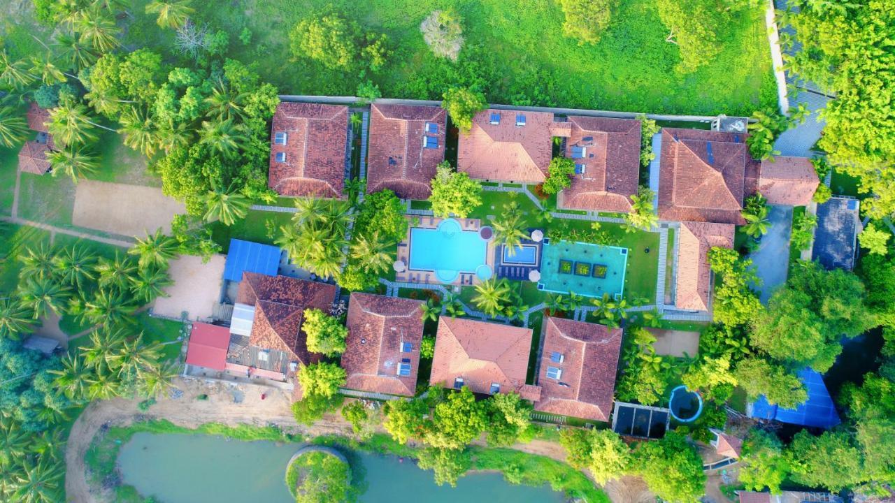 Ranna 212 Beach Resort Kahandamodara 外观 照片